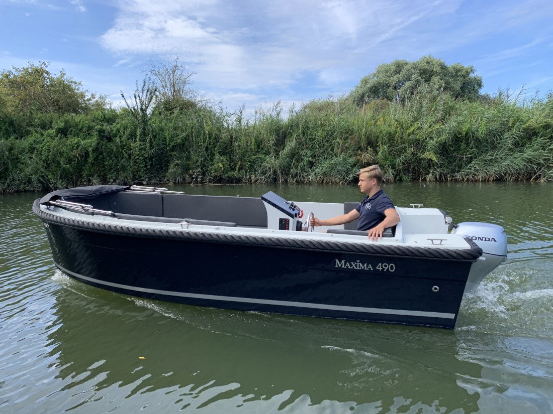 Maxima 490