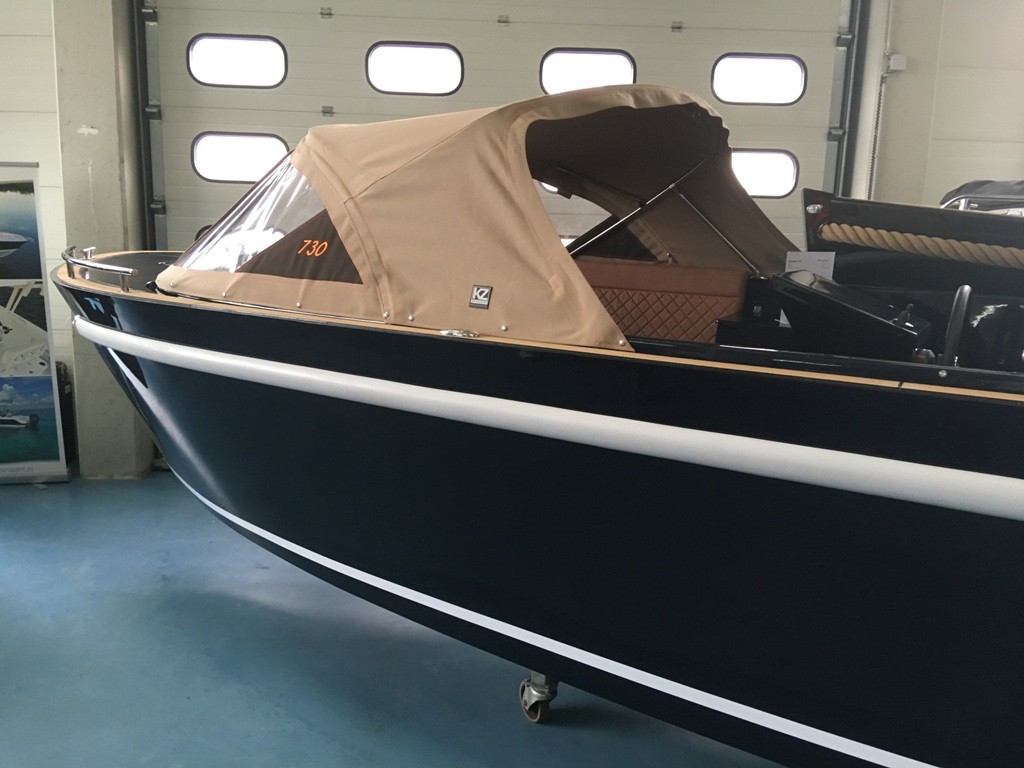 Maxima 730