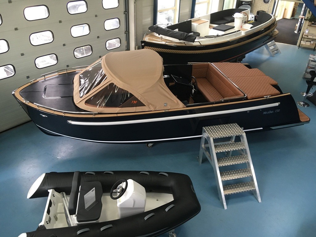 Maxima 730