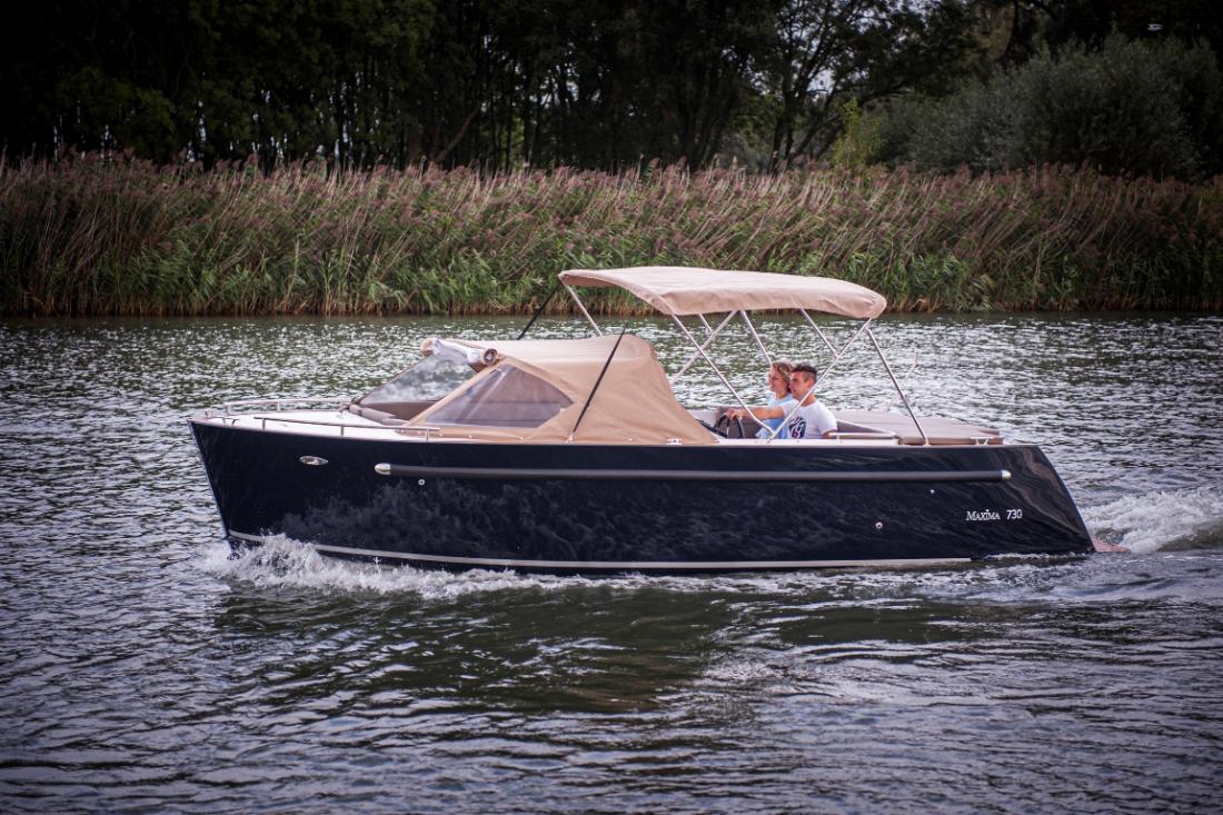 Maxima 730