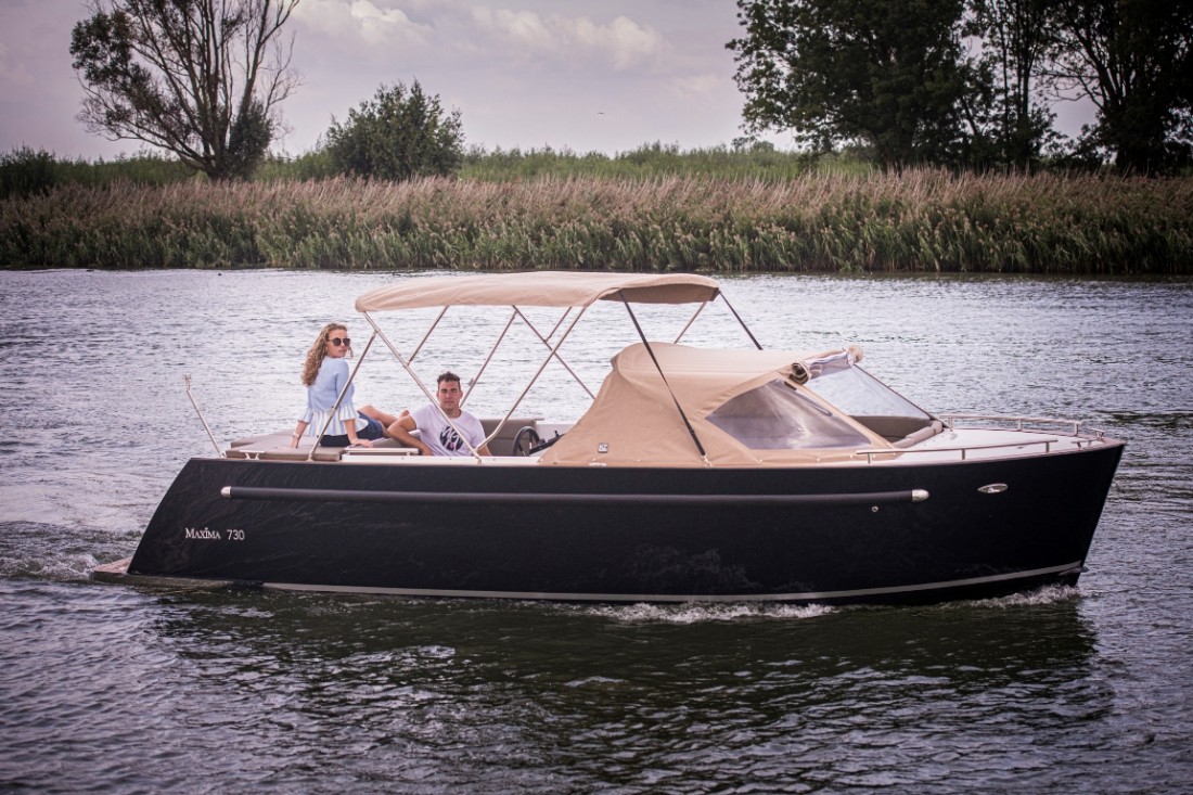 Maxima 730