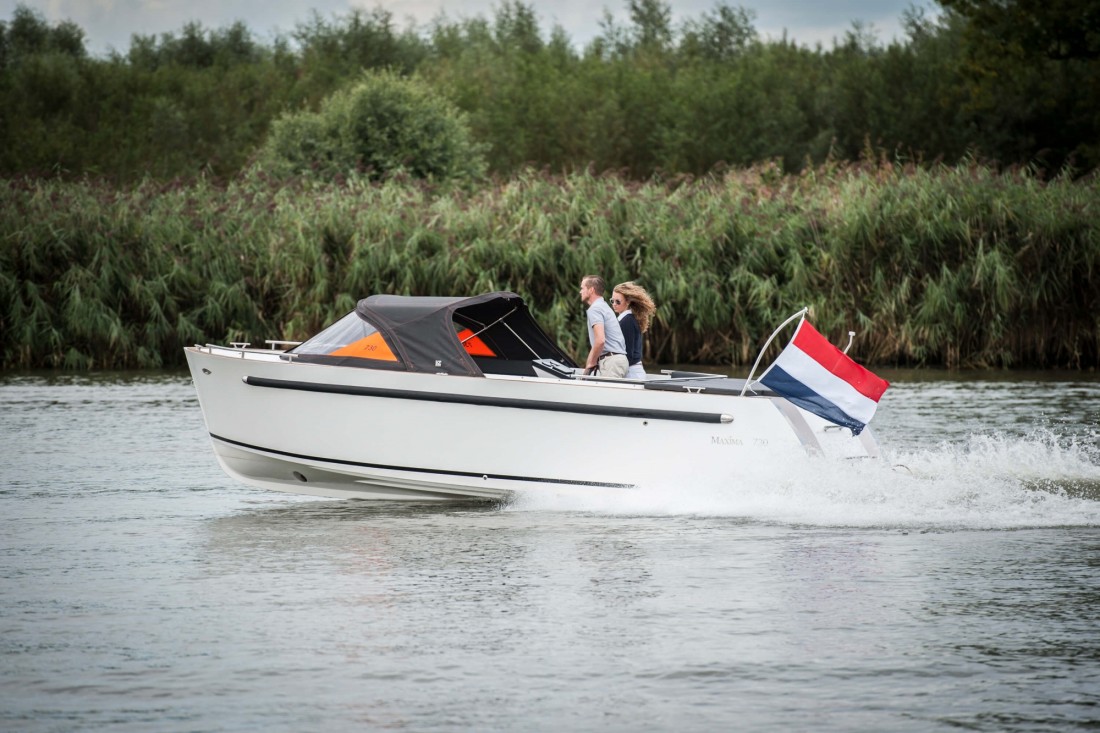 Maxima 730
