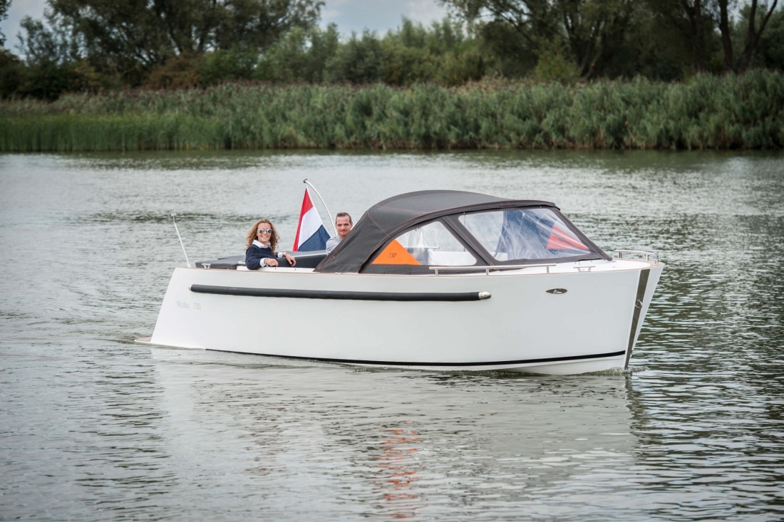 Maxima 730