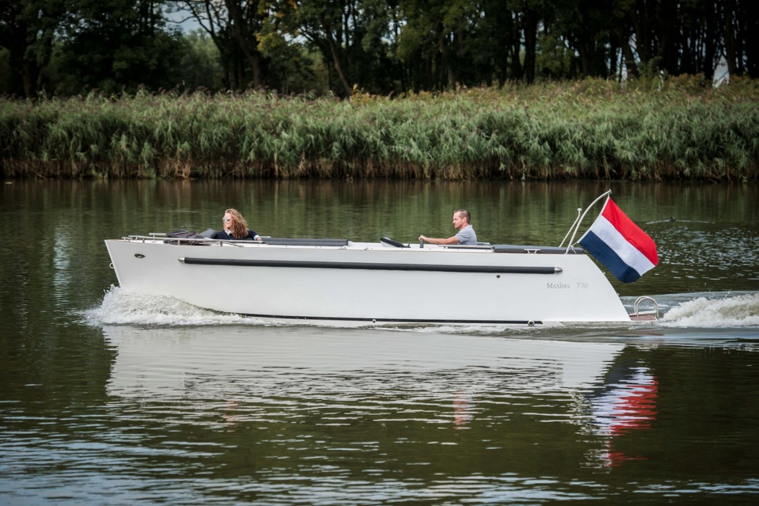 Maxima 730