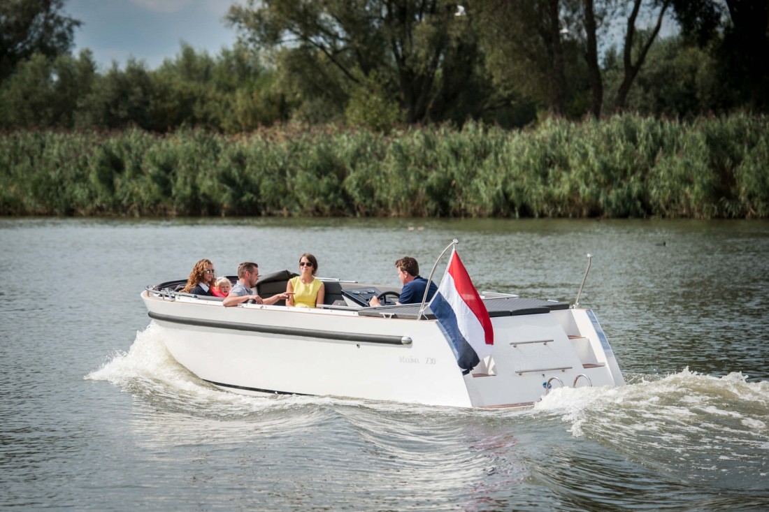 Maxima 730