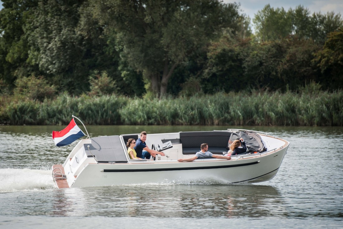 Maxima 730