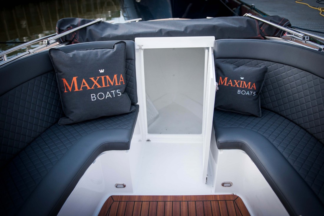Maxima 730