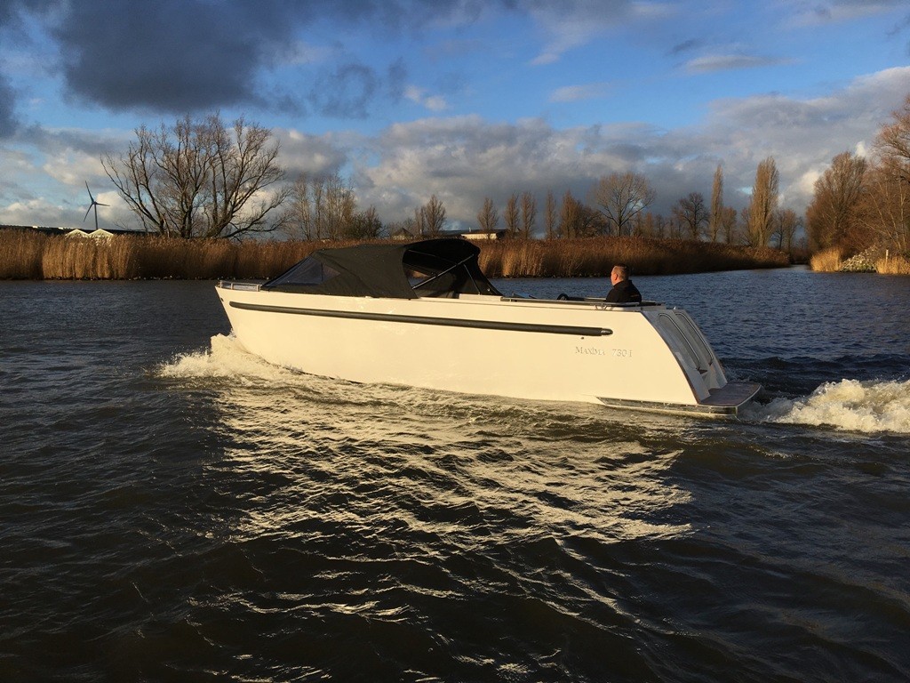Maxima 730I