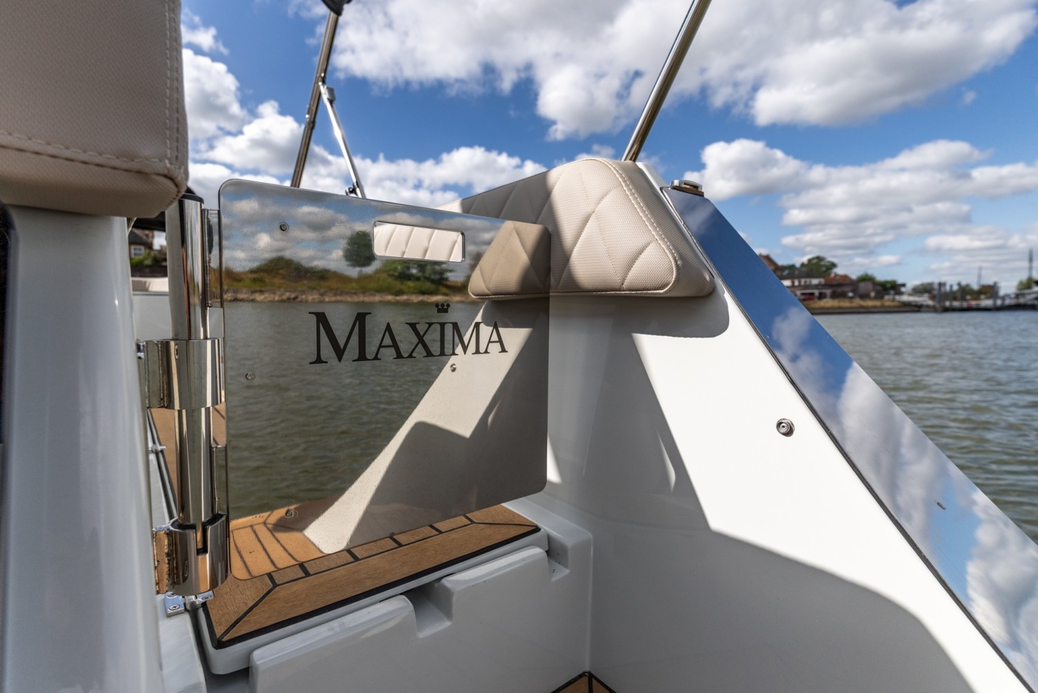 Maxima 740