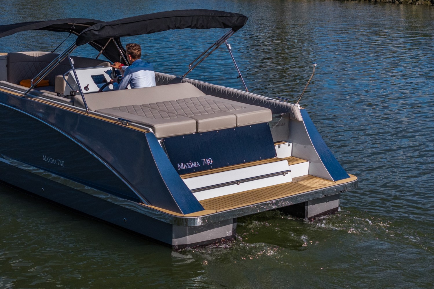 Maxima 740