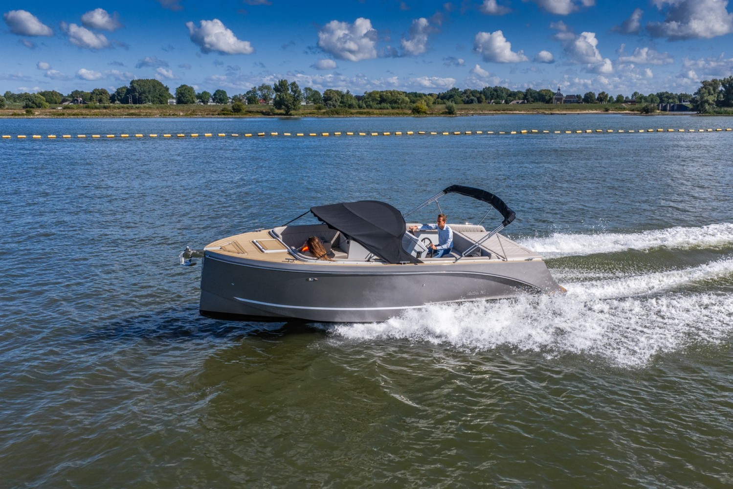 Maxima 740