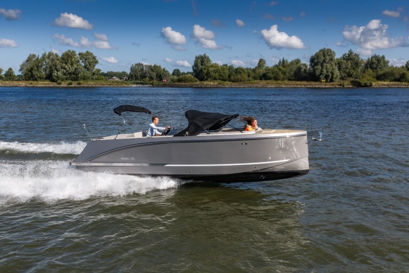 Maxima 740