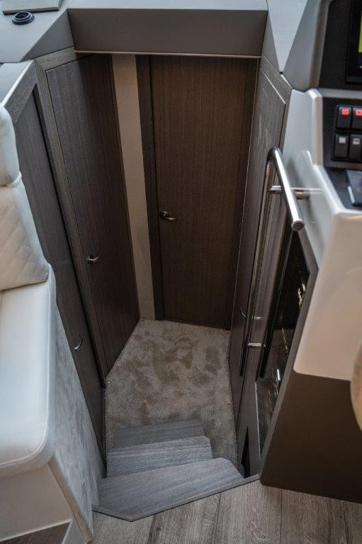 Maxima 37 cabin