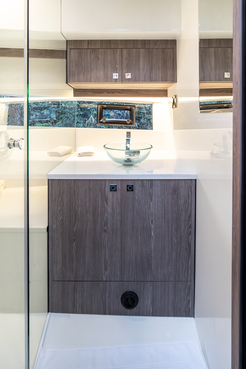 Maxima 37 cabin
