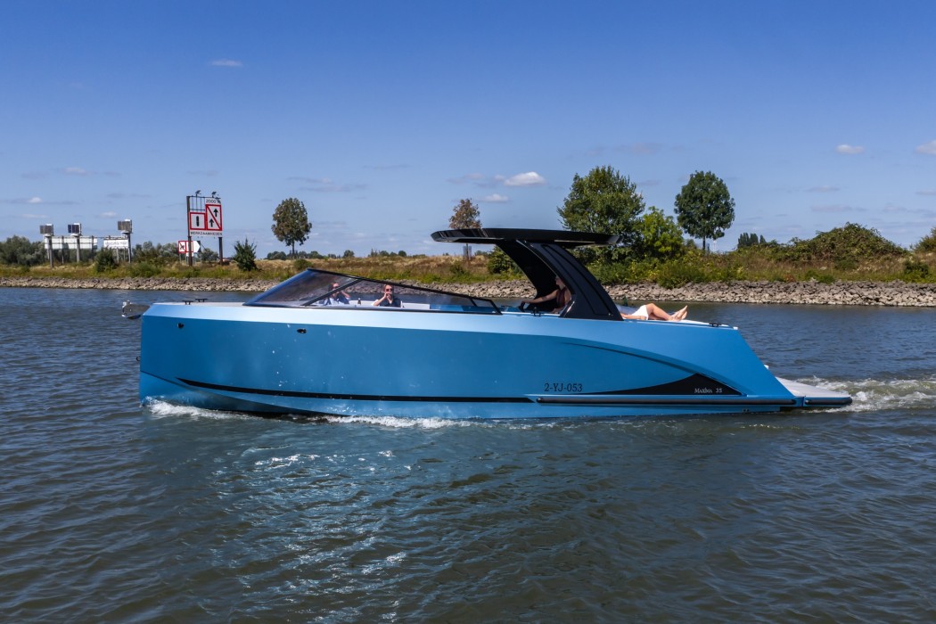 Maxima 35