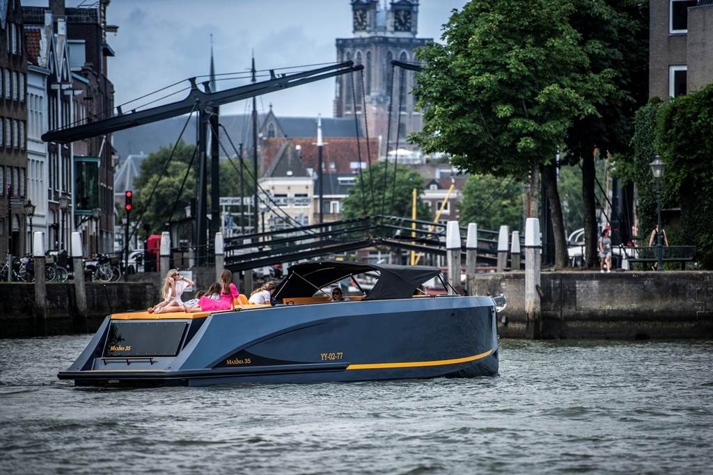 Maxima 35
