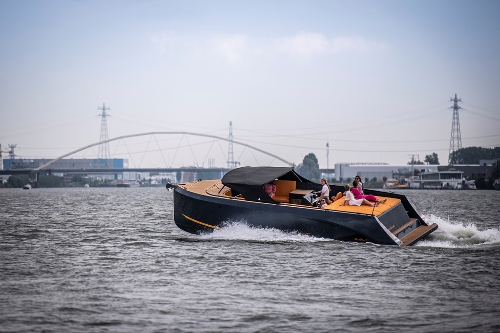 Maxima 35
