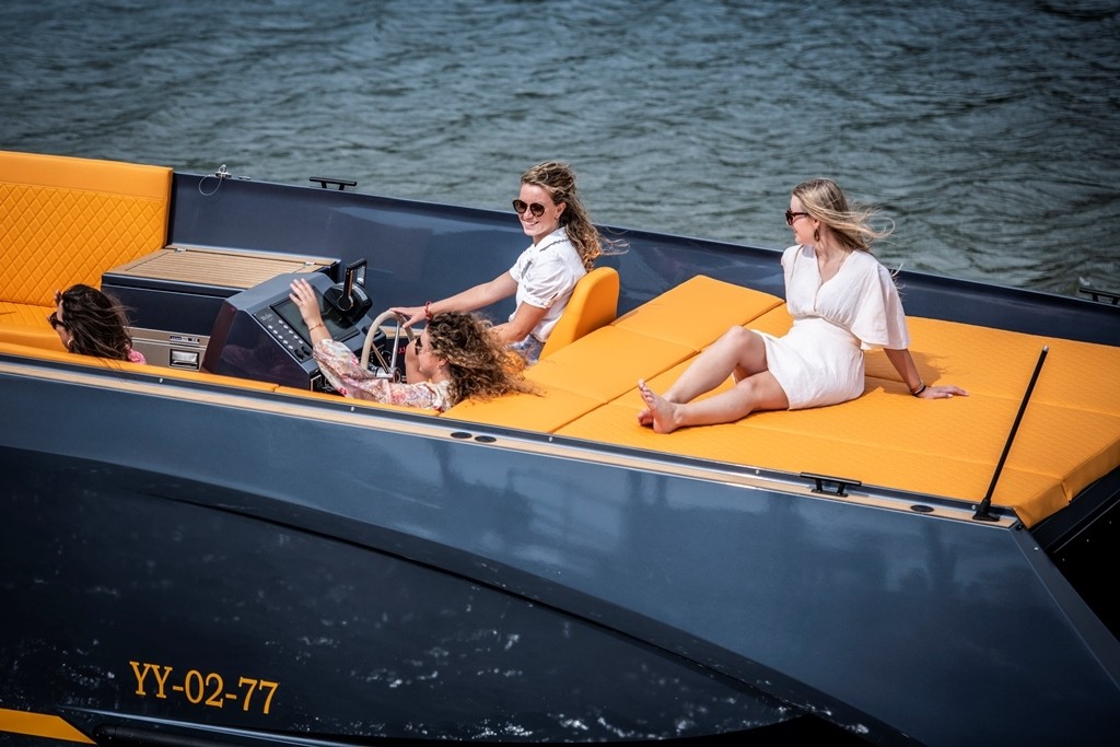 Maxima 35