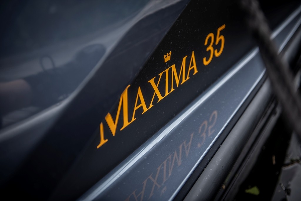 Maxima 35