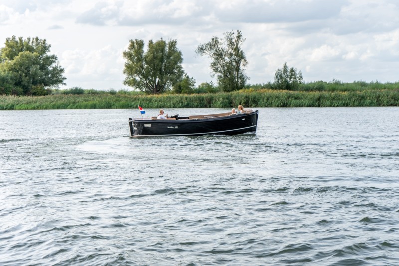 Maxima 650 Flying Lounge Electric