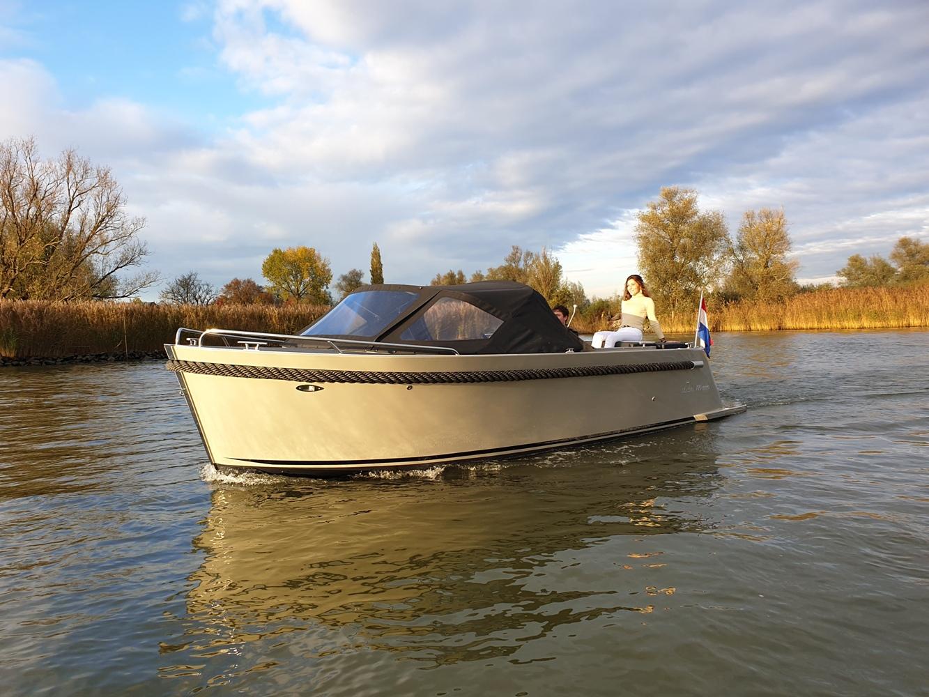 Maxima 720 retro Électrique