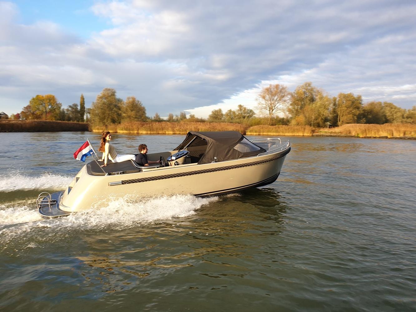 Maxima 720 retro Électrique