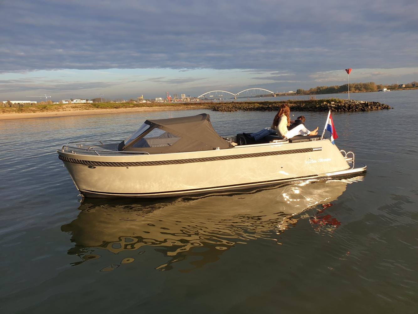 Maxima 720 retro Électrique