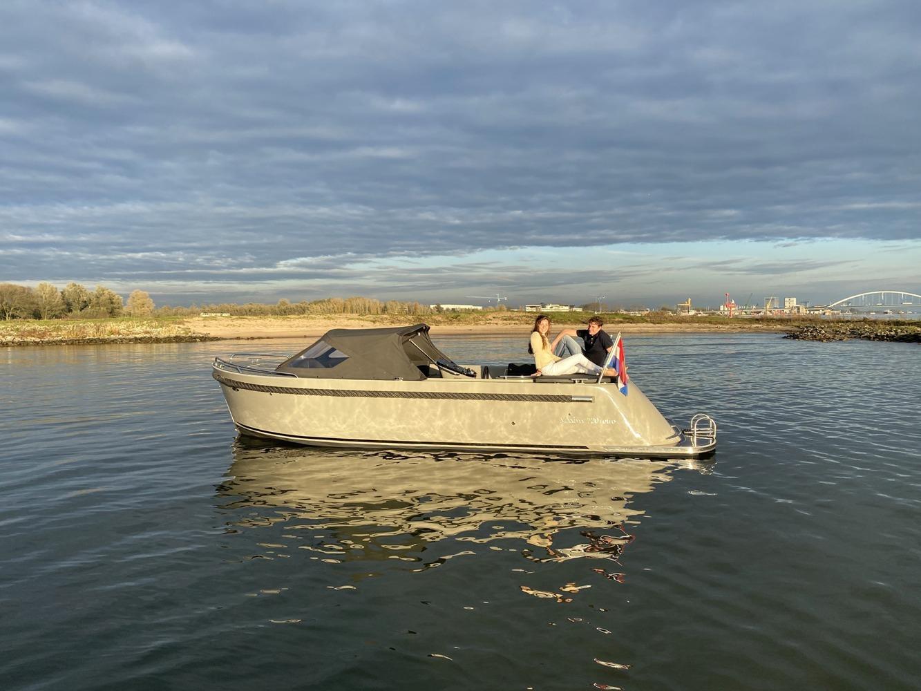 Maxima 720 retro Électrique