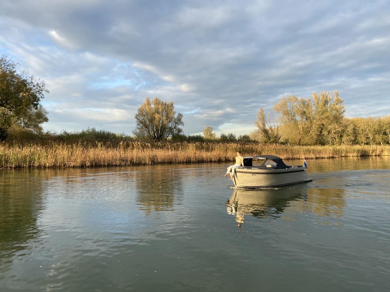 Maxima 720 retro Électrique