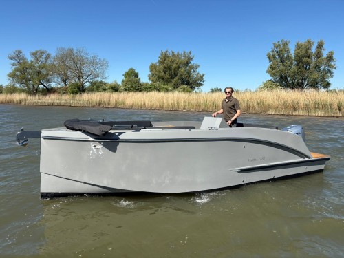 Maxima 680 sport lounge