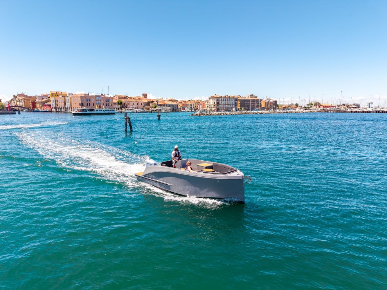 Maxima 680 sport lounge