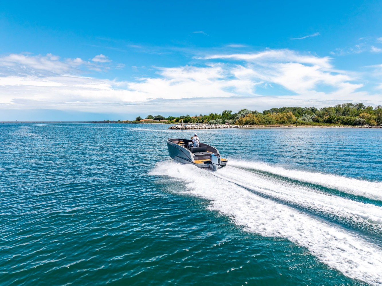 Maxima 680 sport lounge