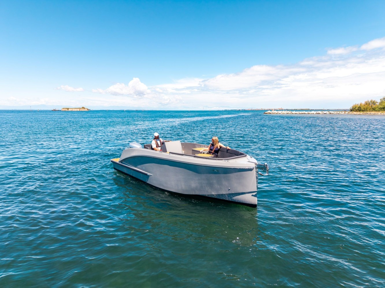 Maxima 680 sport lounge