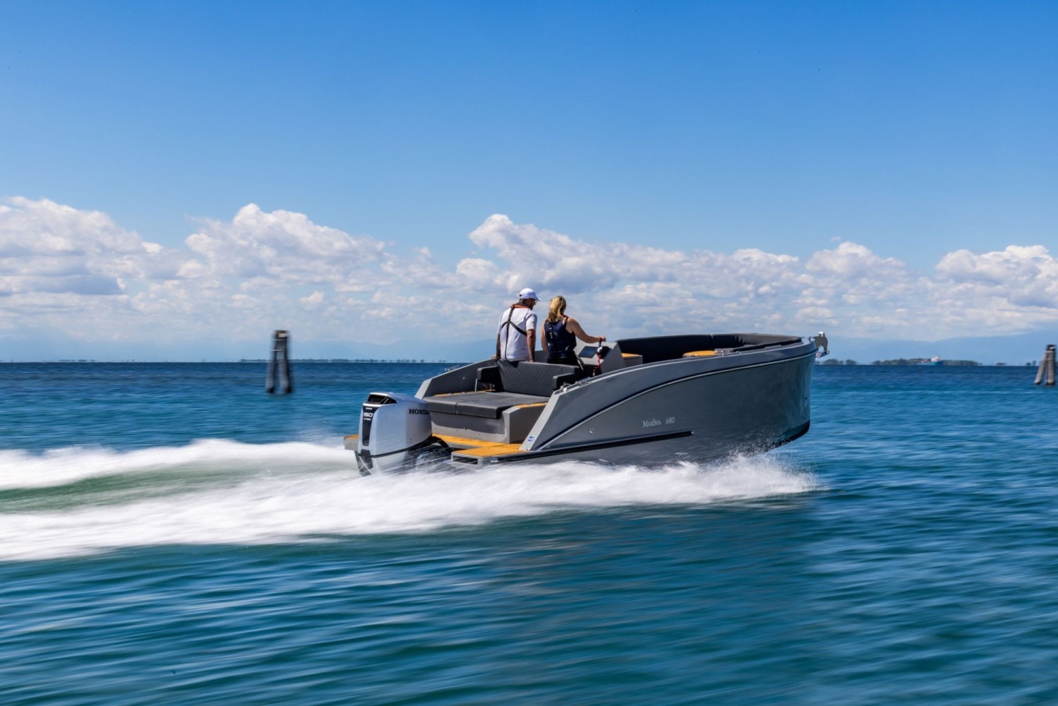 Maxima 680 sport lounge