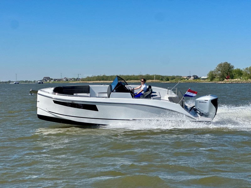 Maxima 800 sport