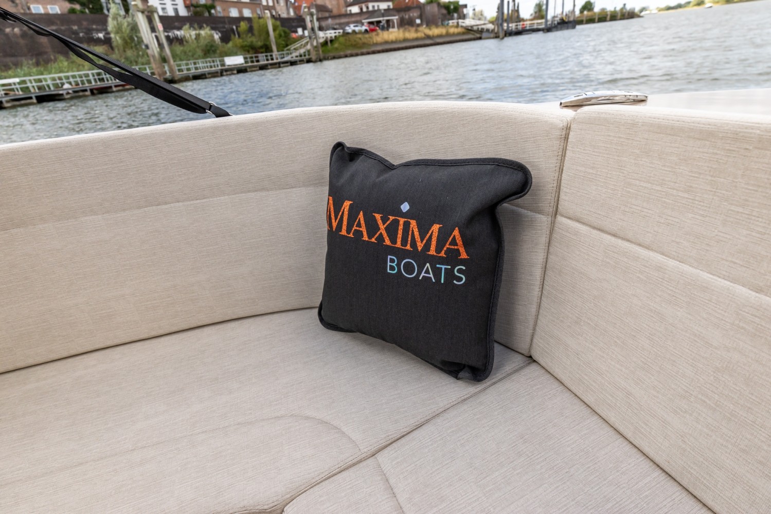 Maxima 580 Sport Lounge NIEUW