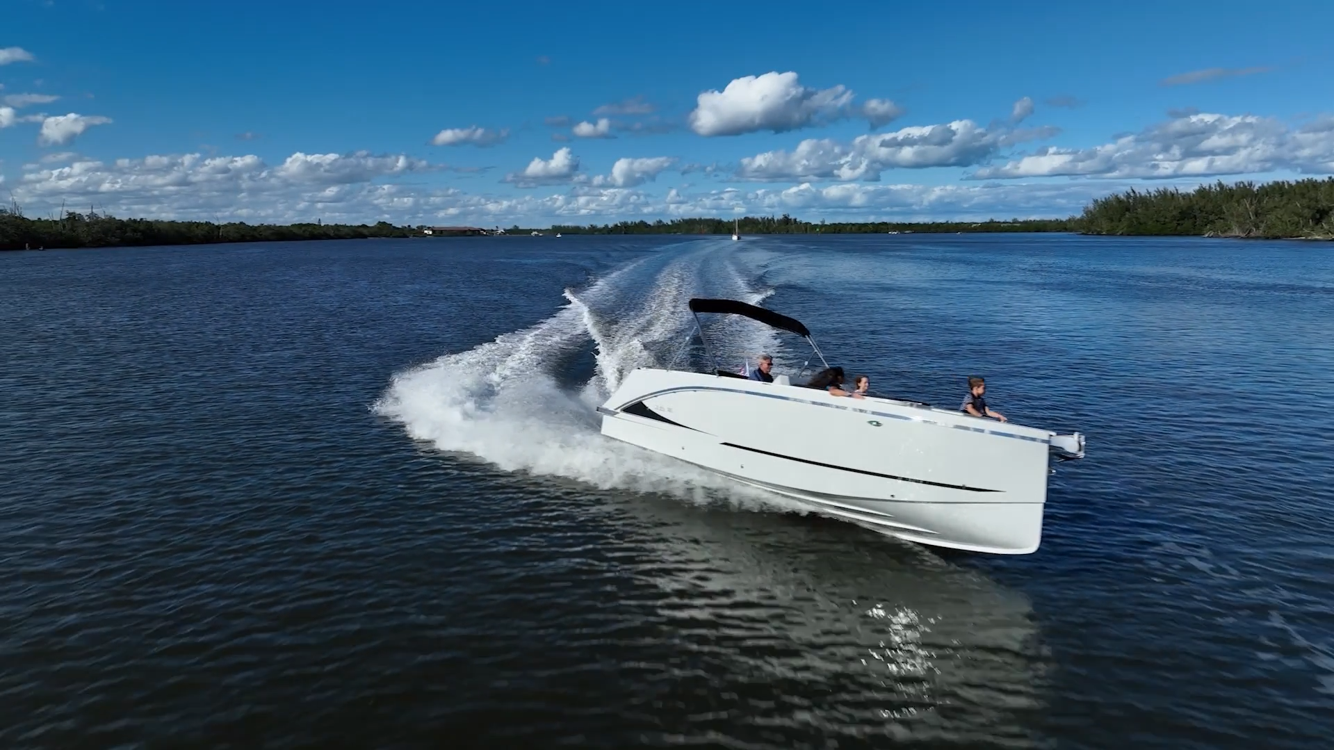 Maxima Boats